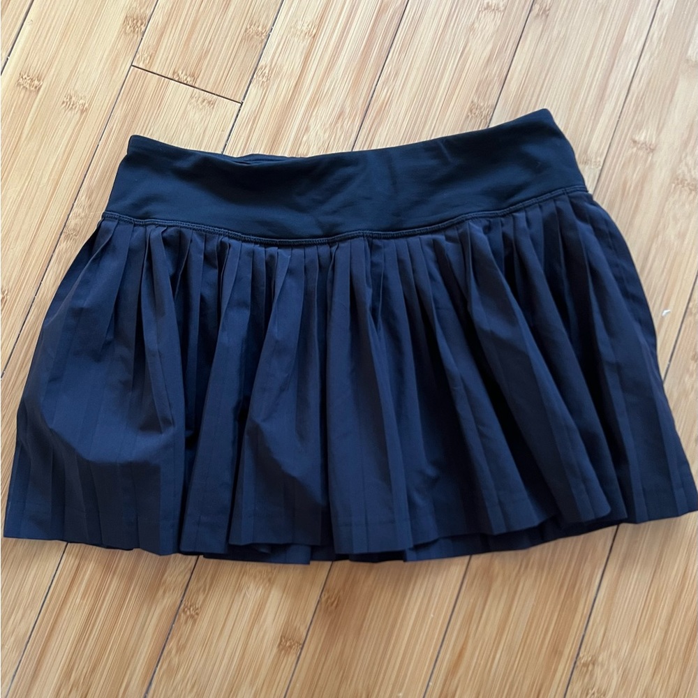 Lululemon pleated skirt
